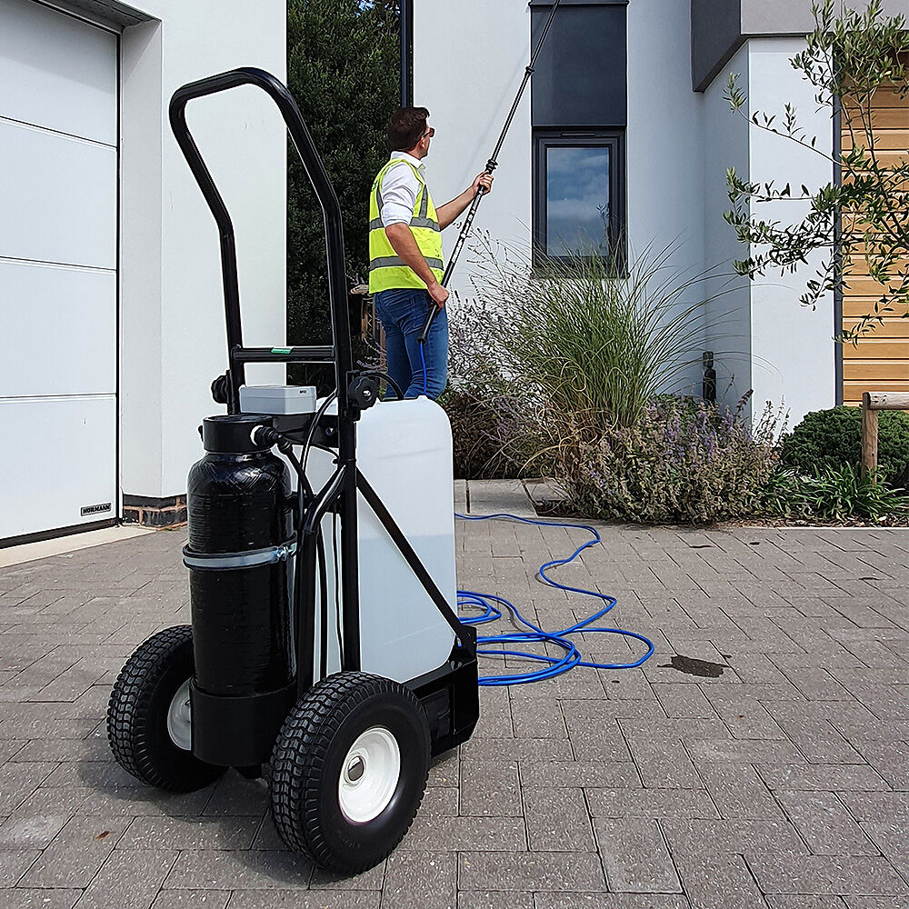 Streamline 25 L Softwash Trolley mit Akku und Ladegerät
